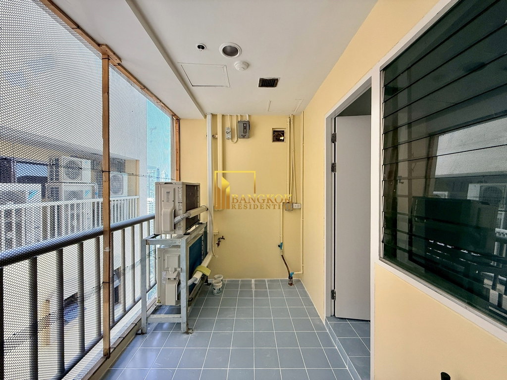 รูป Renovated 4 Bedroom Duplex Penthouse For Rent in Asoke Area - BR0355AP - รูปที่ 34/58