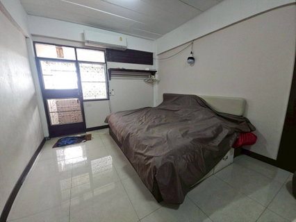 รูปภาพ ให้ เช่า คอนโด ห้องตกแต่งอย่างดี ทางด่วน คอนโดมิเนียม 26 ตรม ชั้น 4 ซ.วัดเลา