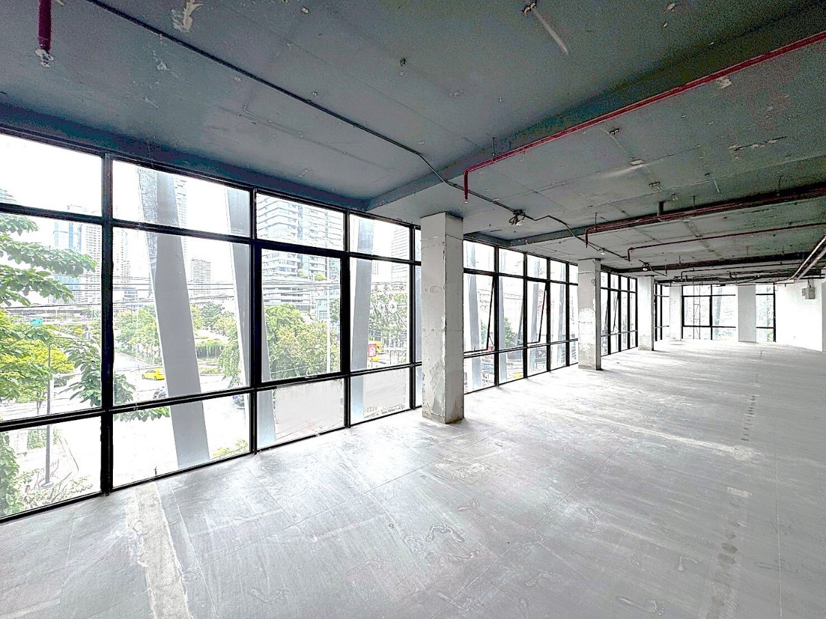 รูป พื้นที่ให้เช่า ริมถนน ทำเลสีลม เหมาะทำธุรกิจทุกประเภท ** NO CO-AGENT ** - รูปที่ 5/8