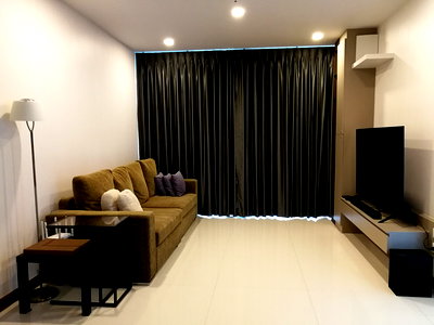 Condos for sale : ST496/Corner condo for sale with private garden at Supalai Premier Charoen Nakhon.