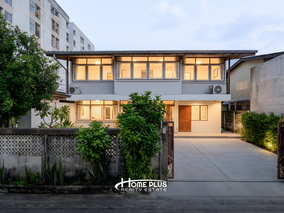 รูป บ้านเดี่ยวหลังมุม หมู่บ้านเสรี พระราม 9 (Seri Village Rama 9) ใกล้เดอะไนน์พระราม 9 - รูปที่ 1/17