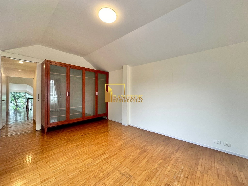 รูป Expansive 4 Bedroom Pool Villa With Large Private Garden - BR27884SH - รูปที่ 26/41