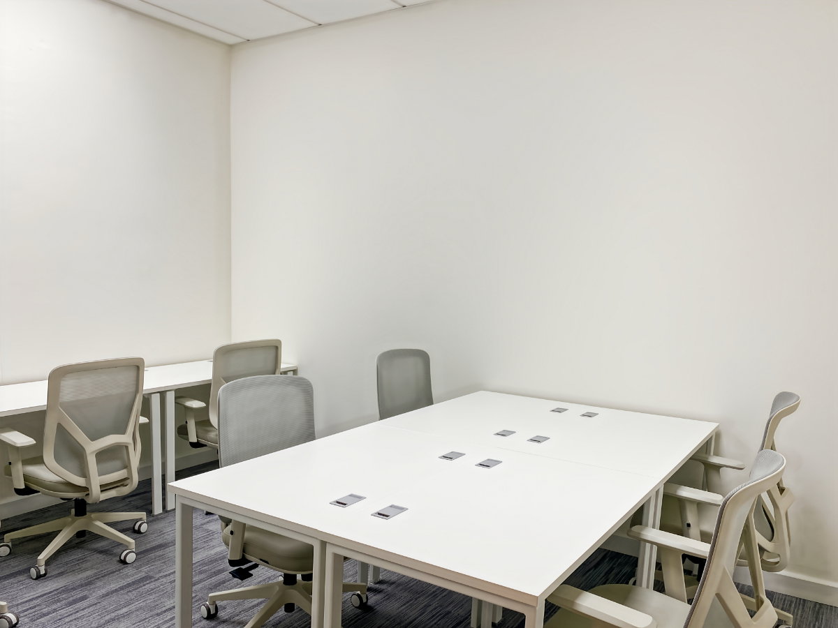 รูป พื้นที่สำนักงานส่วนตัวสำหรับ 2 คนที่  Regus Supalai Icon Sathorn - รูปที่ 2/6