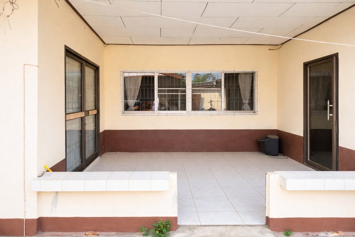 รูป ขายบ้านพร้อมที่ดิน อ.เชียงคำ พะเยา พื้นที่กว้าง พร้อมโกดัง บนพื้นที่ 278 ตร.วา เหมาะทำธุรกิจ / อาคารพาณิชย์ - รูปที่ 3/16