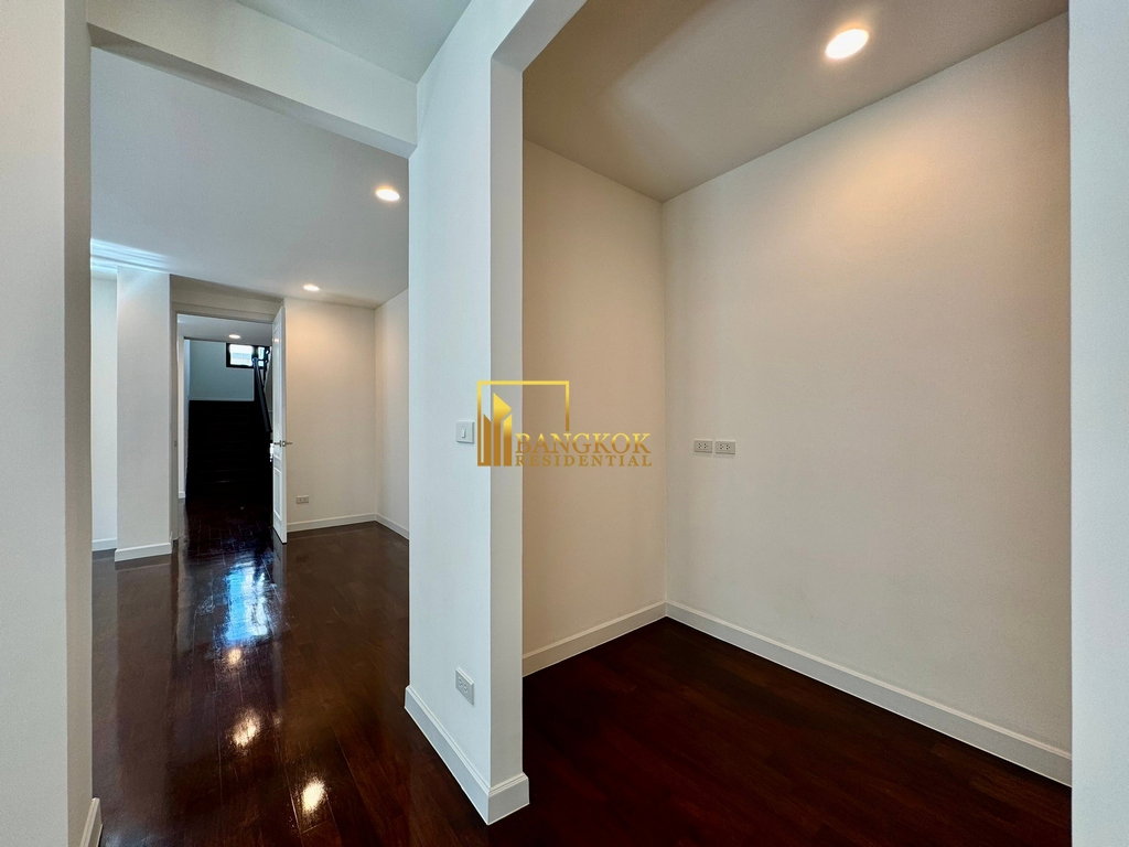 รูป The Legend Sathorn | Luxurious 5 Bed House in Sathorn Area - BR49024TH - รูปที่ 20/58