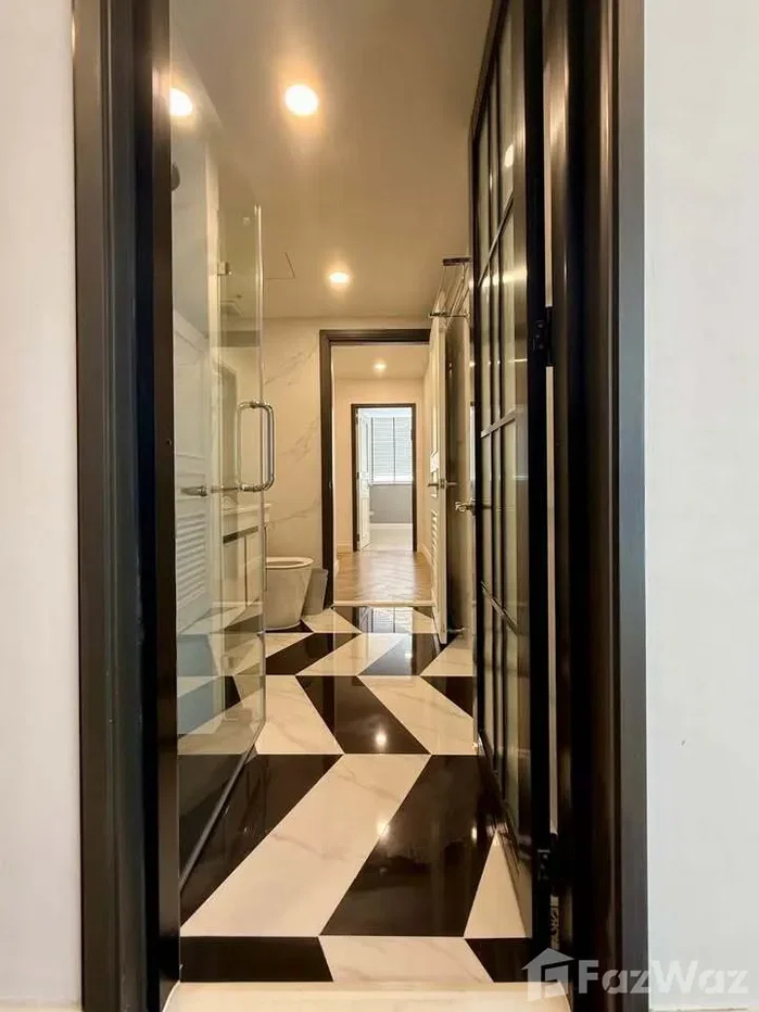 picture 3 bed 3 bath pets-friendly for rent in Sukhumvit 24 6171360 - 17/20