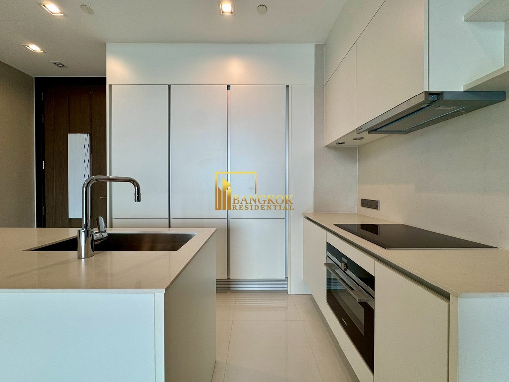 รูป Q Sukhumvit | Superb 3 Bedroom Luxury Condo Next to BTS - BR60504CD - รูปที่ 8/48