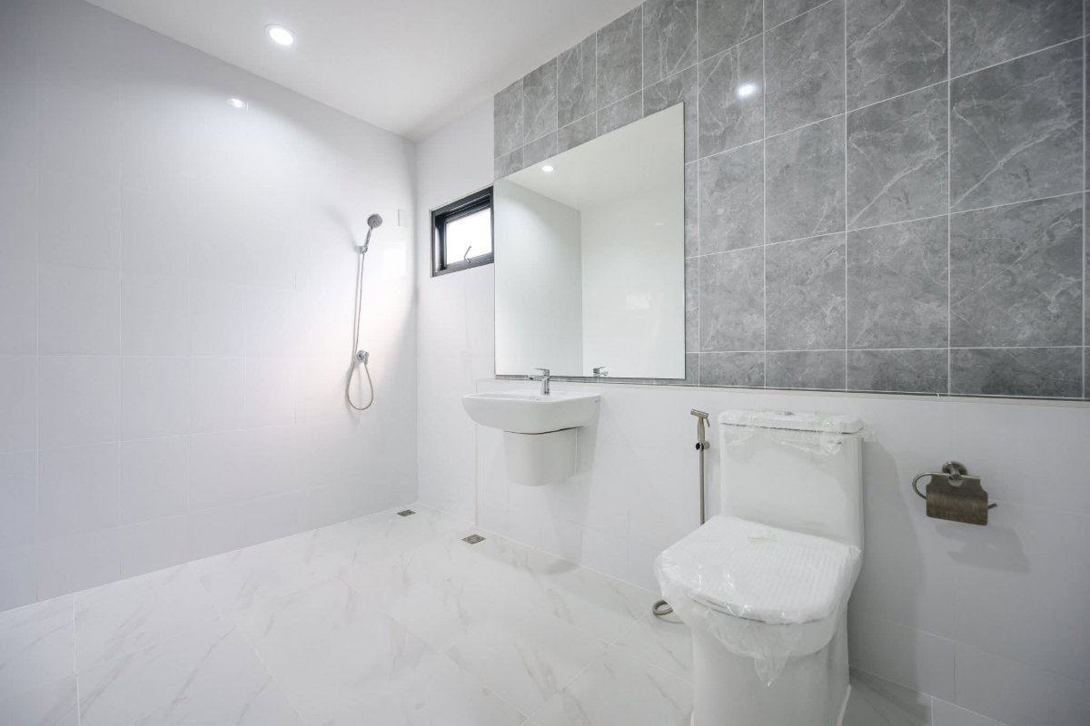 รูป 🔥 โคตรคุ้ม! แปลงริมรีโนเวทใหม่ (หิ้วกระเป๋าเข้าอยู่ได้เลย)🔥 ขายบ้านเดี่ยว สุชาวาลัย พระราม 5 🔥/ 3 ห้องนอน #HRM5067 - รูปที่ 13/19