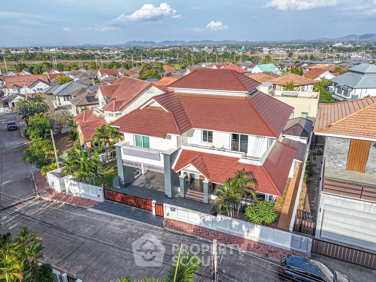 รูป บ้าน 5-ห้องนอน ที่ เซ็นทรัล ปาร์ค ฮิลล์ไซด์ ใกล้ พัทยาตะวันออก (ID 2791679) - รูปที่ 4/16