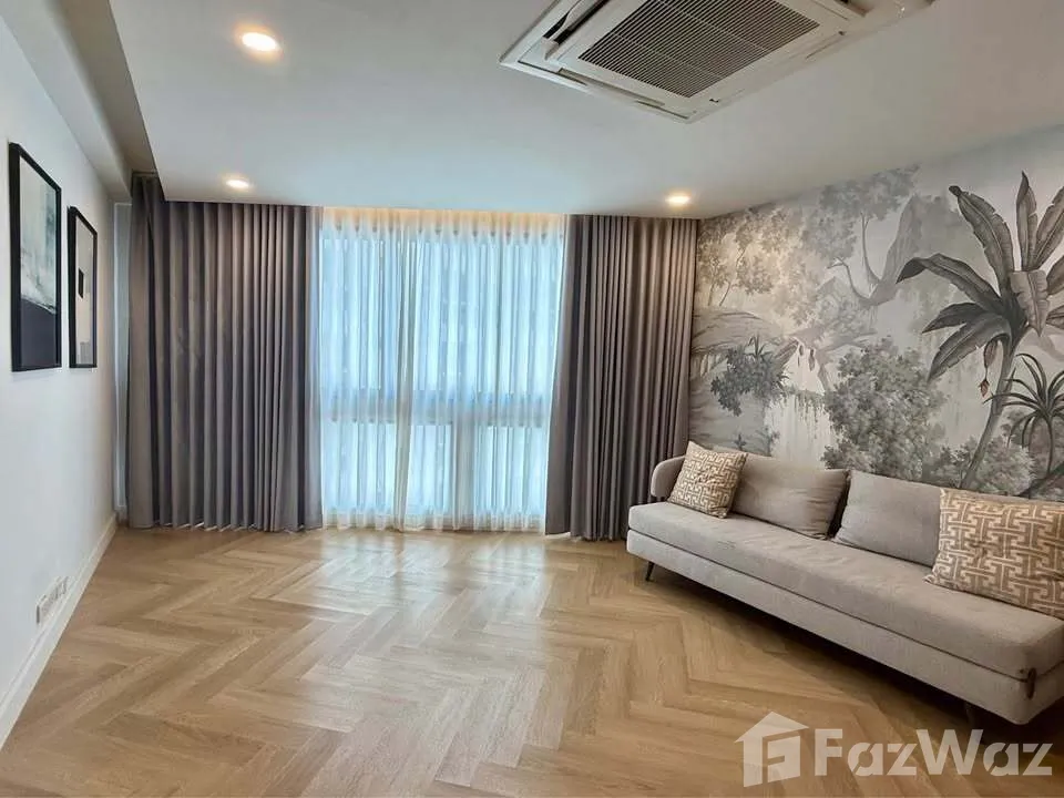 picture 3 bed 3 bath pets-friendly for rent in Sukhumvit 24 6171360 - 6/20