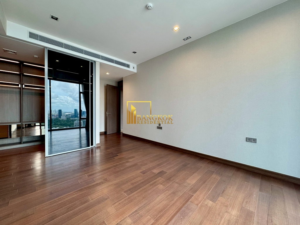 รูป Q Sukhumvit | Superb 3 Bedroom Luxury Condo Next to BTS - BR60504CD - รูปที่ 13/48