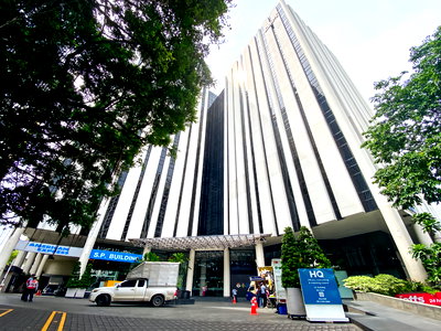 เช่าสำนักงาน รร.เสนาธิการทหารบก : พื้นที่สำนักงานส่วนตัวสำหรับ 2 คนที่  HQ S.P. Building