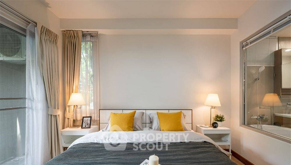 picture 2-BR Condo at The Seed Musee Sukhumvit 26 near BTS Phrom Phong (ID 2725268) - 5/6
