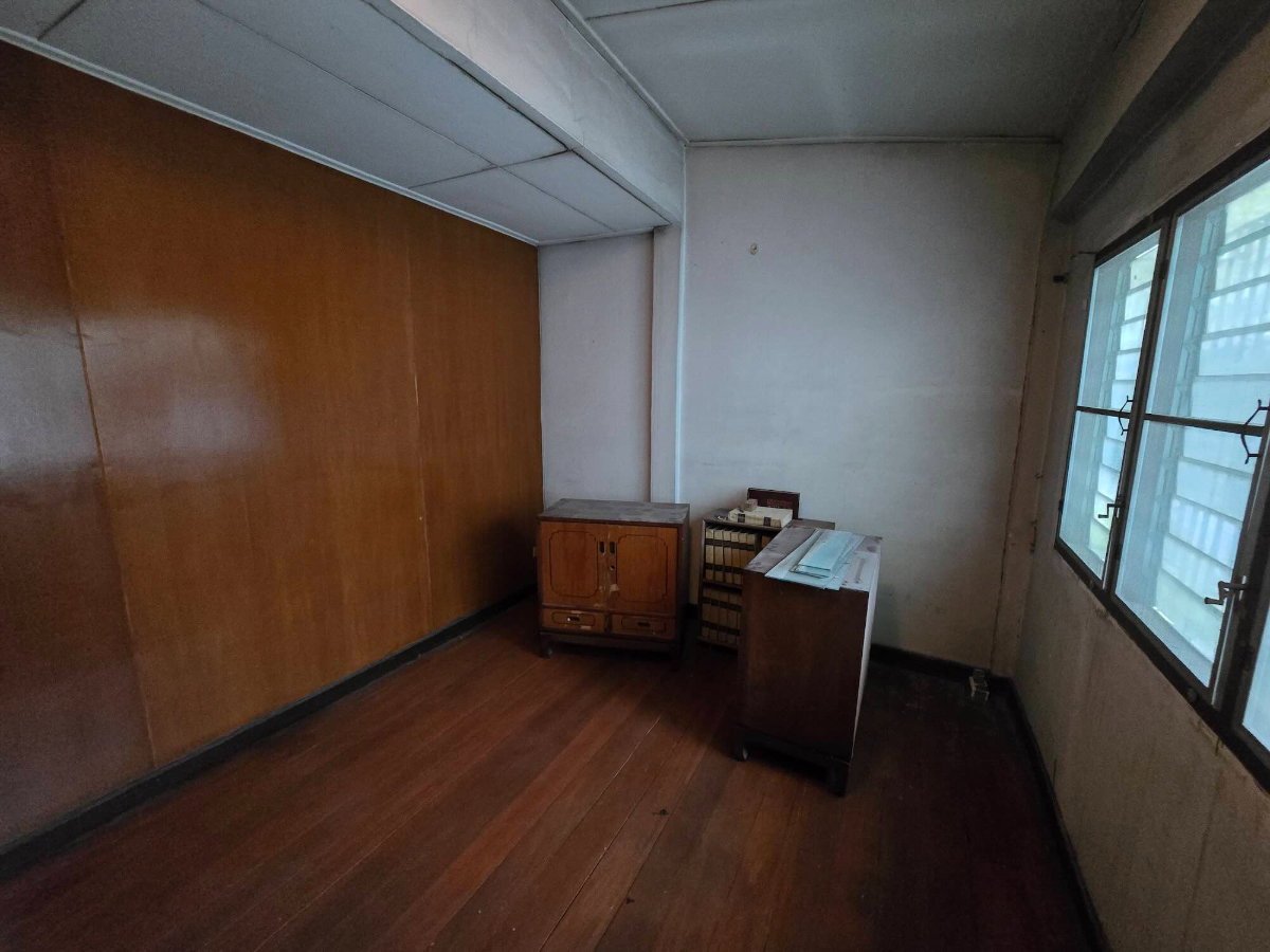 รูป ทาวน์เฮ้าส์รามคำแหง36 ขายบ้านทาวน์เฮาส์ 2 ชั้น ซ.รามคำแหง36(บูรพา) ใกล้รถไฟฟ้า สถานีหัวหมาก(สายสีส้ม) และ สถานีลำสาลี(สายสีเหลือง) - รูปที่ 8/11