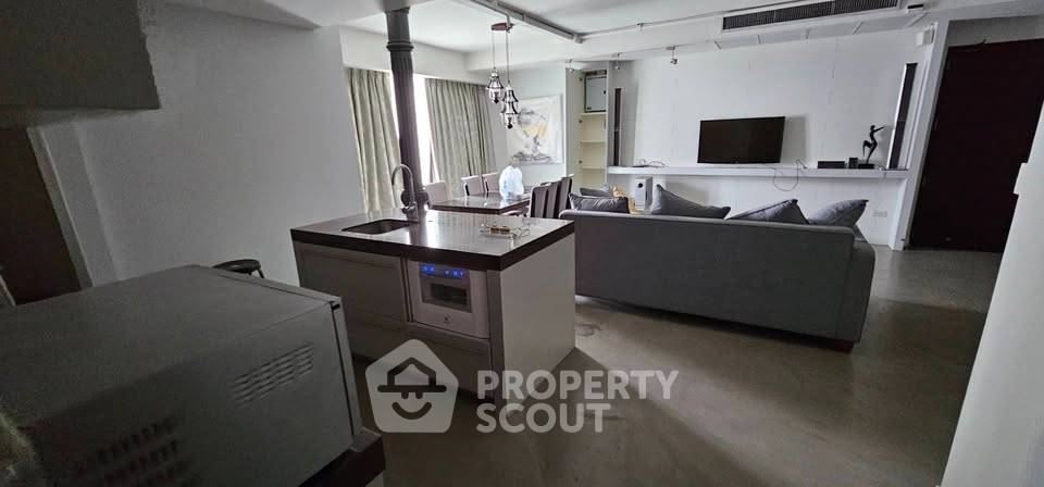 รูป คอนโด 2-ห้องนอน ที่ เออร์บานา หลังสวน คอนโดมิเนียม ใกล้ BTS ราชดำริ (ID 2794442) - รูปที่ 3/8