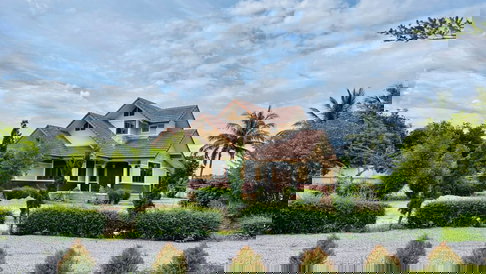 Call : 089-899-4482 บ้านพักตากอากาศเชียงราย พร้อมที่ดิน 513 ตารางวา ตำบลห้วยสัก เมืองเชียงราย ใกล้ตลาดสดห้วยสัก