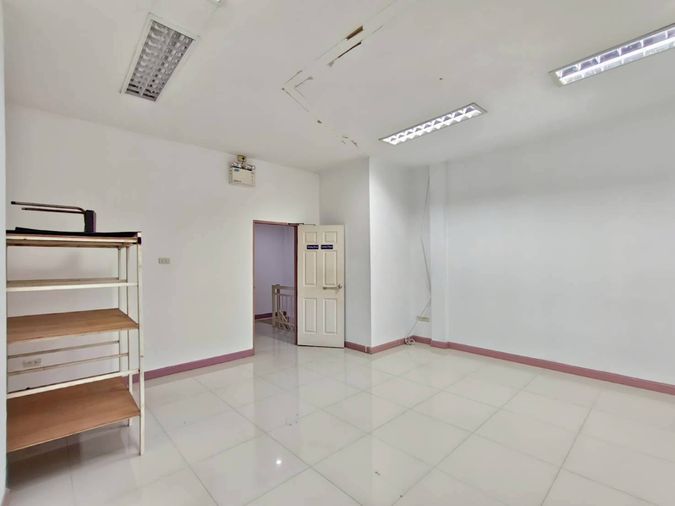 ขายทาวน์โฮม 4 ห้องนอน 35.7 ตร.ว. โฮมอินทาวน์ พหลโยธิน 73
