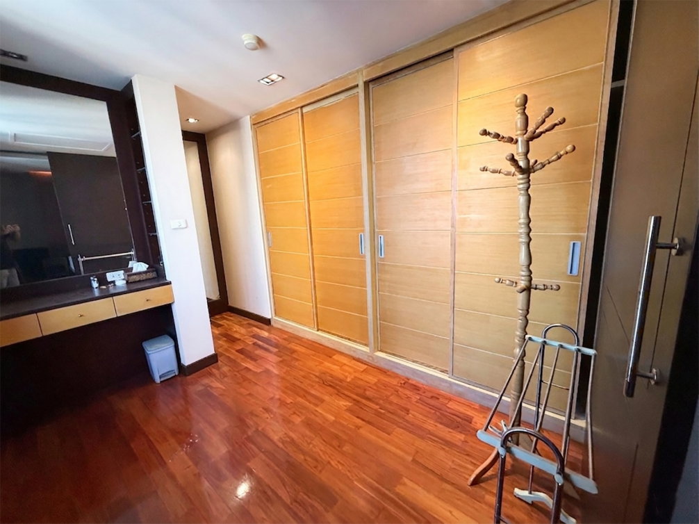 รูป ขายคอนโดLuxury&Wellnessริมแม่น้ำ riverine Place1 ห้องใหญ่ 102.77 ตร.ม.ที่จอดรถส่วนตัว 2 คัน สังคมคุณภาพ - รูปที่ 9/12