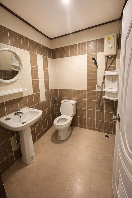 รูป เหมาะลงทุน Hostel Airbnb รัชดา ใกล้ MRTโชคชัย4 299ม. อาคาร 4ชั้น 6–8นอน 6น้ำ 20 ตร.ว.252 ตร.ม. - รูปที่ 8/8