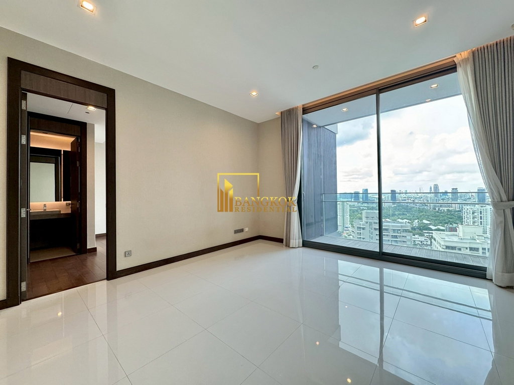 รูป Q Sukhumvit | Superb 3 Bedroom Luxury Condo Next to BTS - BR60504CD - รูปที่ 3/48