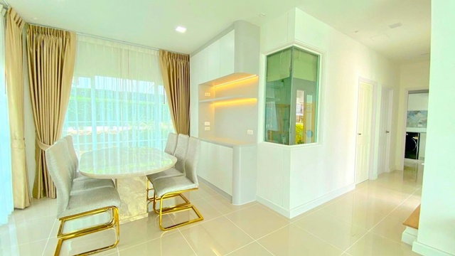 รูป BTS สำโรง 800ม. วัดด่านสำโรง สุขุมวิท113 บ้านหรูหรา 2ชั้น 4นอน 3น้ำ พร้อมเฟอร์ฯครบ 40ตร.ว. 180ตร.ม. อิมพีเรียล เวิลด์ สำโรง 1.1 กม. - รูปที่ 8/8