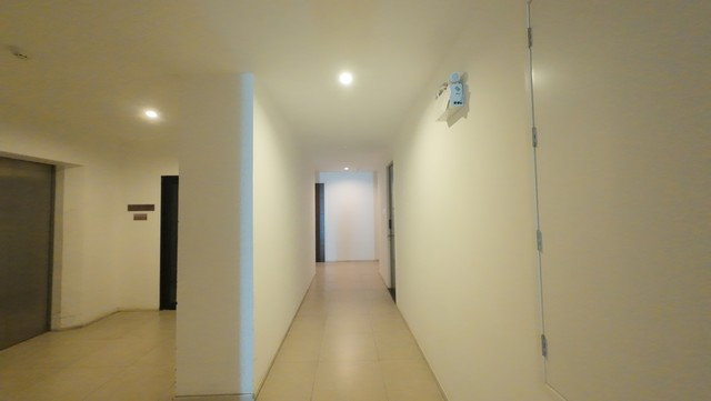 รูป บราวน์คอนโด รัชดา32 ฝั่งสระ วิวสวย ราคาดี - รูปที่ 3/24