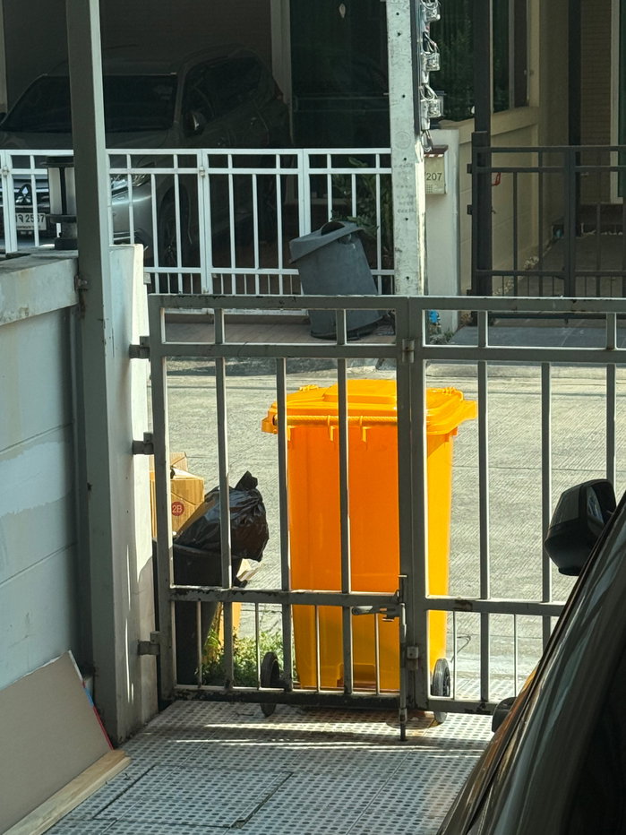 รูป ให้เช่าทาวน์โฮม 3 ชั้น | เมโทร พระราม 9 - รูปที่ 13/19