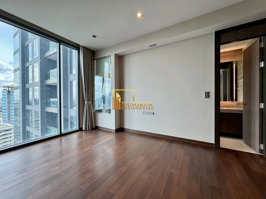 รูป Q Sukhumvit | Superb 3 Bedroom Luxury Condo Next to BTS - BR60504CD - รูปที่ 12/48