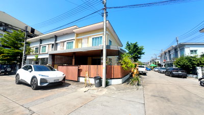 ทาวน์โฮม วิทยาลัยการจัดการเพชรเกษม : ทาวน์เฮาส์พฤกษา77 พุทธมณฑลสาย4 บ้านหัวมุม ทำเลเยี่ยม