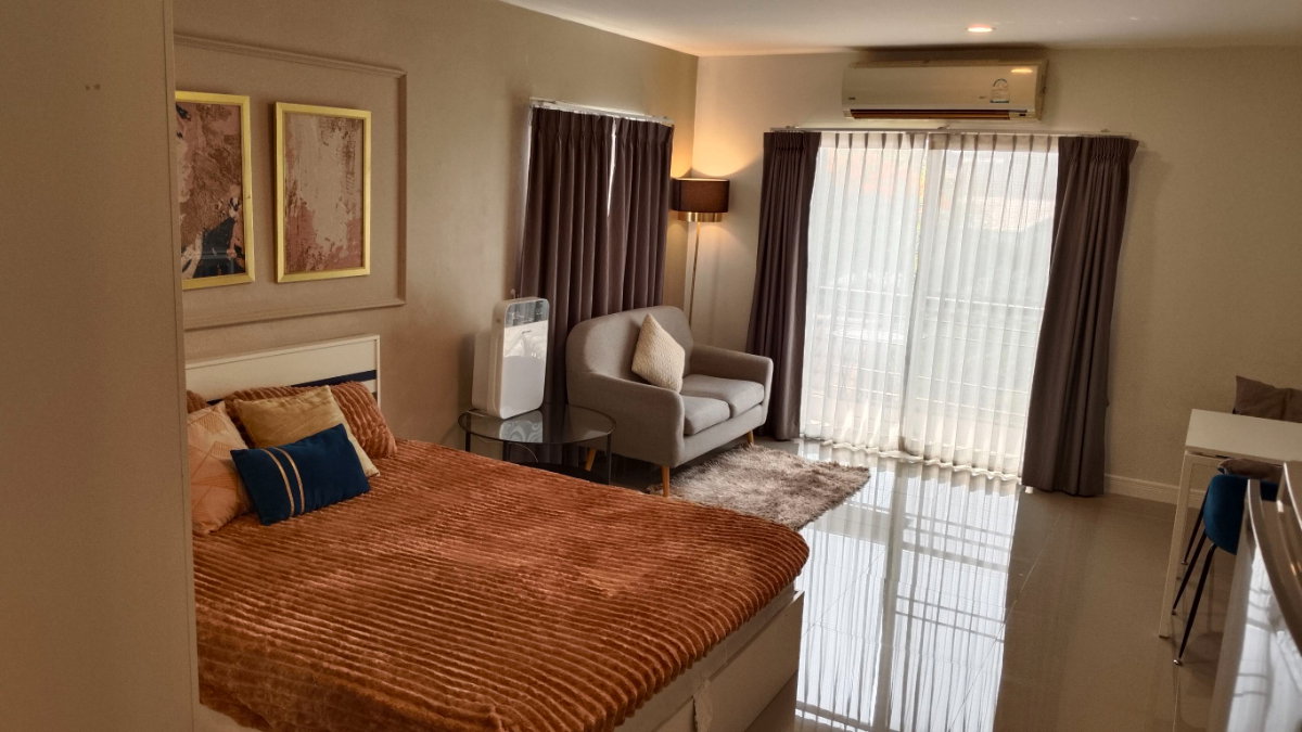 picture Code: KJ6499  for rent The Peak @ Ratchada - Huay Kwang // Line ID: @kjcondo (with @) // - 1/22