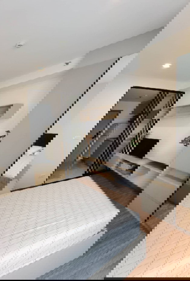 รูป ให้เช่าคอนโดติดรถไฟฟ้า 𝗧𝗛𝗘 𝗢𝗥𝗜𝗚𝗜𝗡 𝗥𝗔𝗠 𝟮𝟬𝟵 𝗜𝗡𝗧𝗘𝗥𝗖𝗛𝗔𝗡𝗚𝗘 2 สาย, 23 ตรม. ห้องใหม่แกะกล่อง ไม่เคยปล่อยเช่า - รูปที่ 3/33