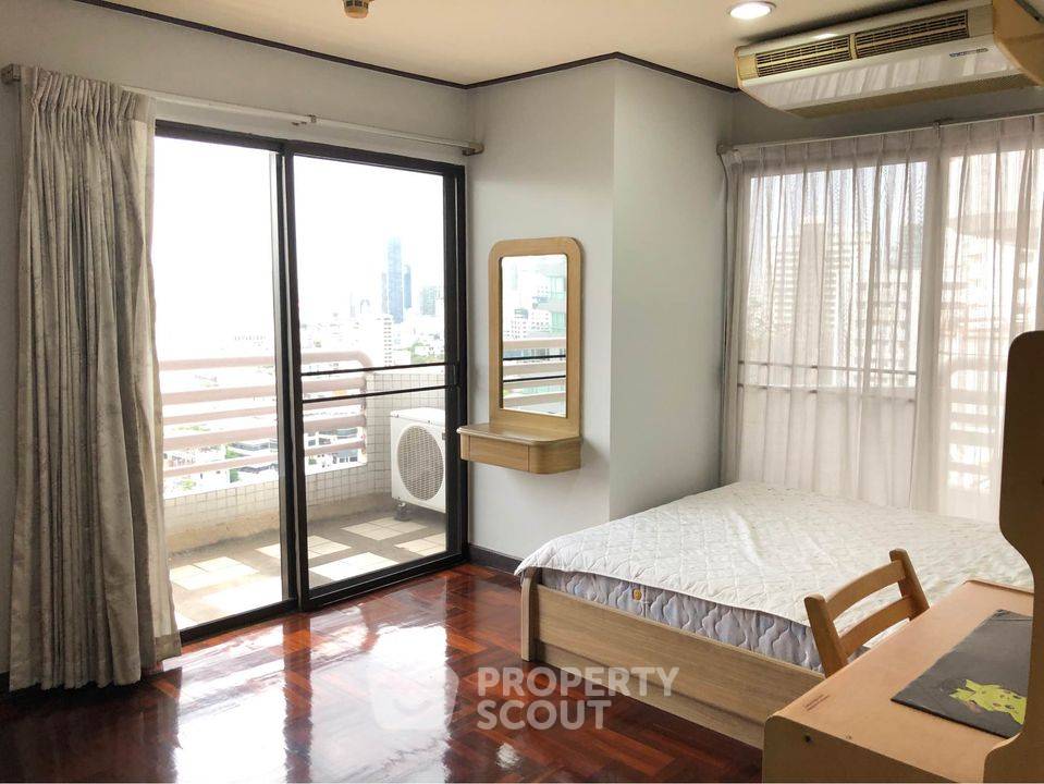 รูป คอนโด 3-ห้องนอน ที่ ริชมอนด์ พาเลส คอนโดมิเนียม ใกล้ BTS พร้อมพงษ์ (ID 635694) - รูปที่ 5/12