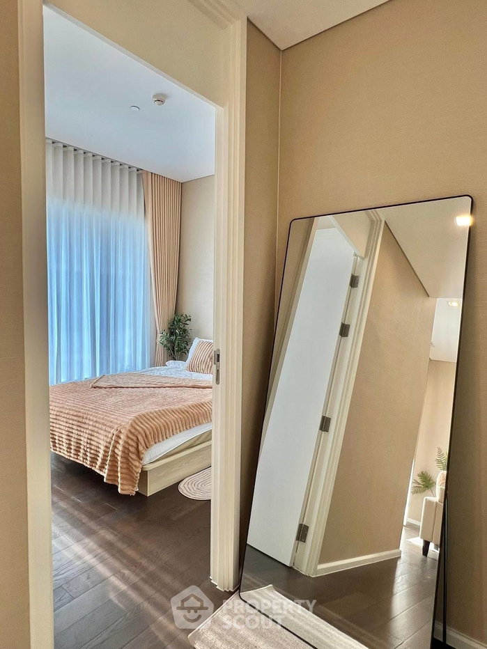 picture 2-BR Condo at The Saint Residences near MRT Phahon Yothin (ID 2792190) - 10/14