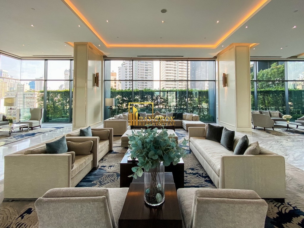 รูป Q Sukhumvit | Superb 3 Bedroom Luxury Condo Next to BTS - BR60504CD - รูปที่ 42/48