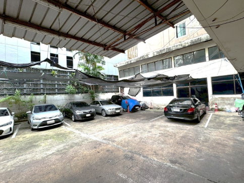 picture 6-Storey Building for Rent with Parking, location Phrom Phong ** NO CO-AGENT ** - 3/9