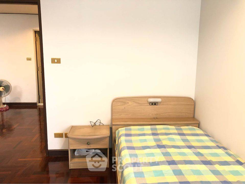 รูป คอนโด 3-ห้องนอน ที่ ริชมอนด์ พาเลส คอนโดมิเนียม ใกล้ BTS พร้อมพงษ์ (ID 635694) - รูปที่ 4/12