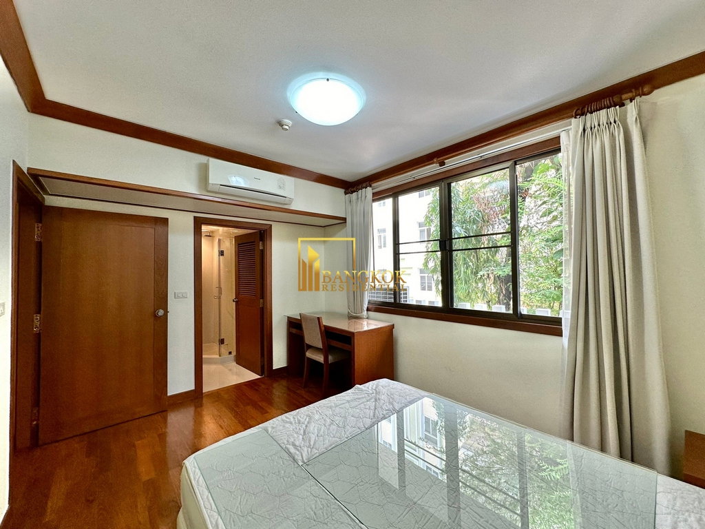 รูป Large 3 Bedroom Apartment in Convenient Location - BR0271AP - รูปที่ 23/40
