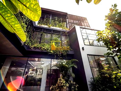 บ้านเดี่ยว BTS อ่อนนุช : Very Spacious 4 Bed Luxury House For Sale in Phra Khanong Area - BR28126SH