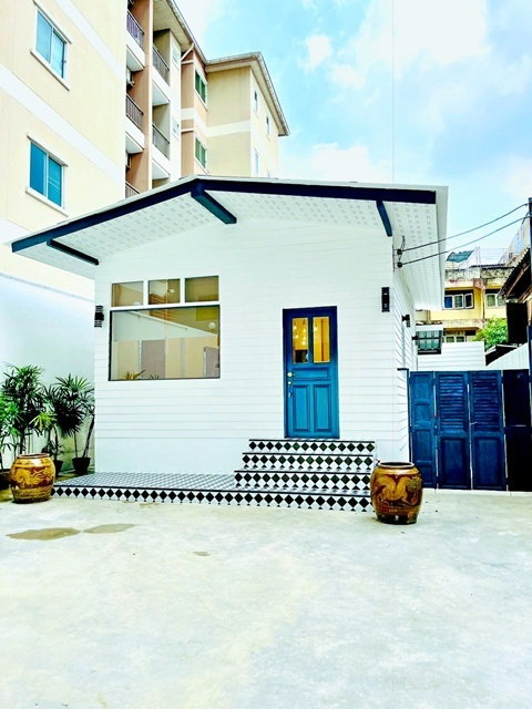รูป ใกล้ BTSสุรศักดิ์ 800 ม. 80 ตร.วา. 240 ตร.ม. บ้านชั้นเดียวให้เช่า 1 นอน 1 น้ำ รพ.เซนต์หลุยส์ 900 ม. - รูปที่ 1/8