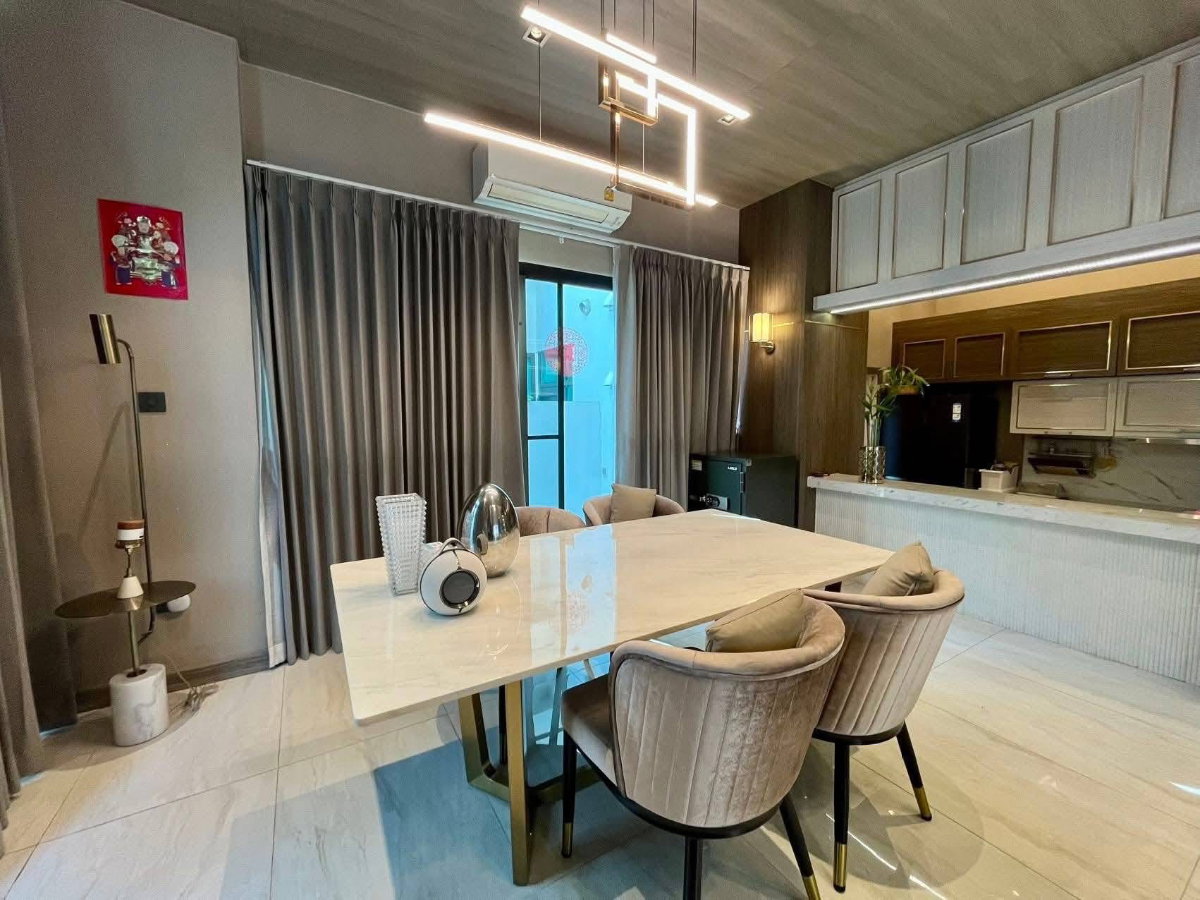 รูป ให้เช่า บ้านหรูระดับไฮเอนด์ "The Britt Chiangmai"  พื้นที่ใช้สอย 280 ตร.ม. 5 นาทีถึงเซ็ลทรัสเฟส - รูปที่ 4/18