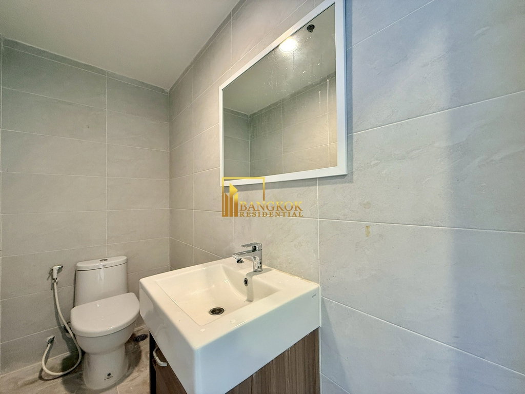 รูป Renovated 4 Bedroom Duplex Penthouse For Rent in Asoke Area - BR0355AP - รูปที่ 11/58