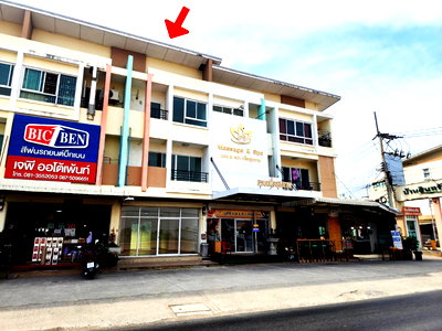 เช่าอาคารพาณิชย์ ปทุมธานี : ให้เช่า อาคารพาณิชย์ ติดถนน ใกล้ตลาดลาดสวาย  รังสิต ลำลูกกา คลอง 3 คลอง 4 ปทุมธานี  หน้ากว้าง จอดรถสะดวก พร้อมทำธุรกิจและพักอาศัย