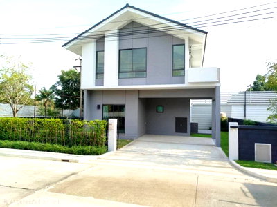 ขายบ้านเดี่ยว : ขายบ้านเดี่ยว 2 ชั้น โครงการหมู่บ้านเพอร์เฟคพาร์ค สุวรรณภูมิ 5 เฟส 5 ทำเลดี เดินทางสะดวก