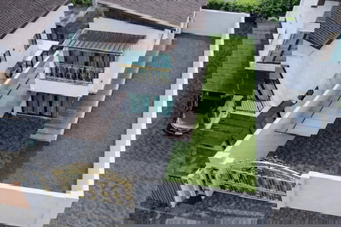 เลียบทางรถไฟ บรมราชชนี ฉิมพลี 4 นอน 4 น้ำ ถ.ชักพระ ใกล้สน.ตลิ่งชัน 500 ม.71ตร.วา. 280 ตร.ม. บ้านเดี่ยว 2.5ชั้น ตลาดน้ำตลิ่งชัน 900ม.