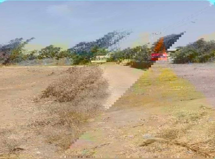 รูป ขายที่ดินเปล่า ทำเลดี ใกล้ชุมชน ไฟฟ้าประปาพร้อม - รูปที่ 1/5