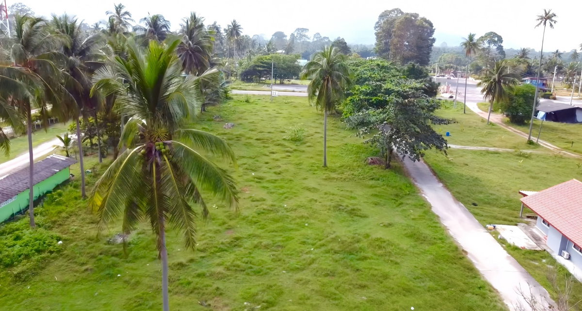 picture [ FOR SALE / LEASE ] Prime Beachfront Land in Khanom - 8/9