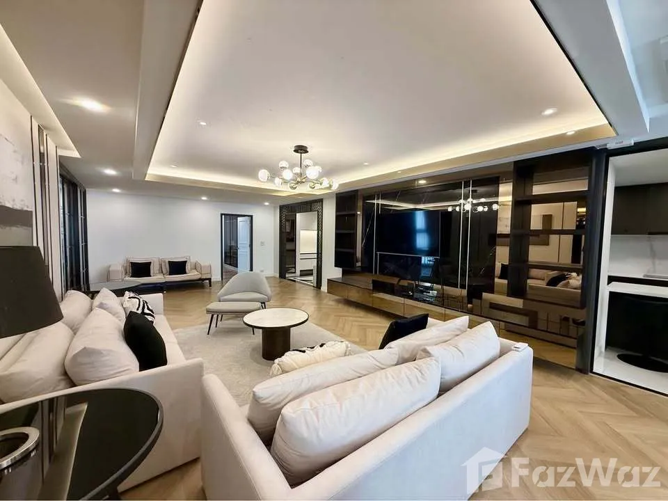 picture 3 bed 3 bath pets-friendly for rent in Sukhumvit 24 6171360 - 1/20