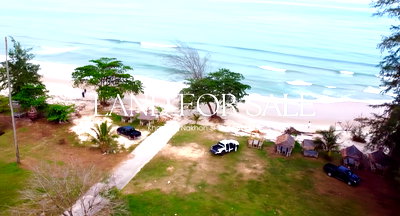 Land for sale : [ FOR SALE / LEASE ] Prime Beachfront Land in Khanom