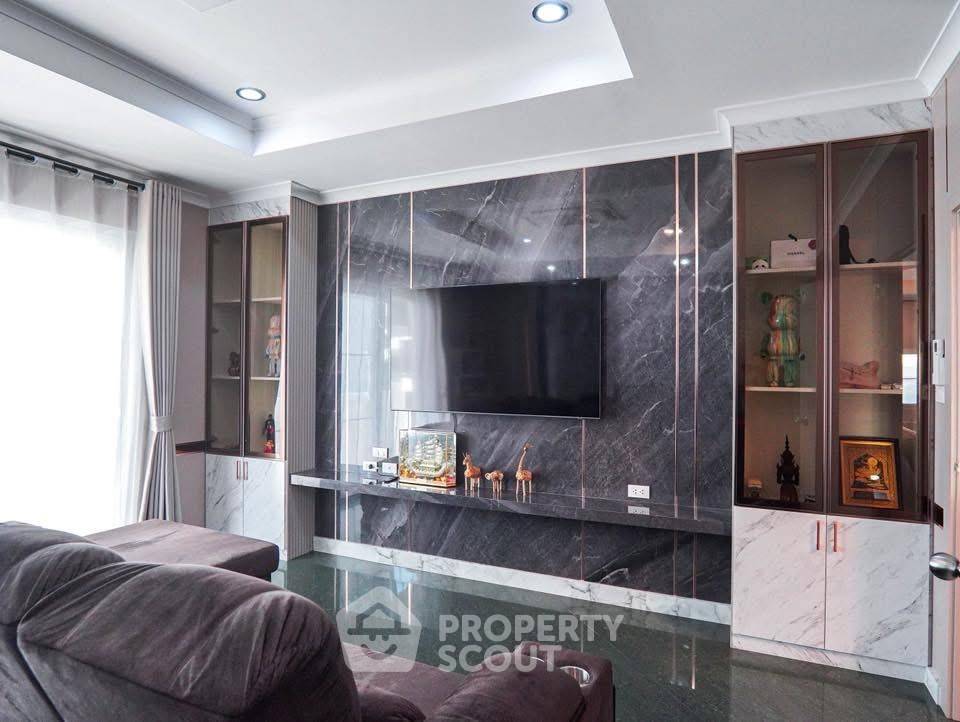 รูป บ้าน 5-ห้องนอน ที่ เซ็นทรัล ปาร์ค ฮิลล์ไซด์ ใกล้ พัทยาตะวันออก (ID 2791679) - รูปที่ 10/16