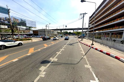 ที่ดิน เซ็นทรัล พลาซ่า บางนา : ขายที่ดิน ในซอยลาซาล 55 ใกล้ Central บางนา 